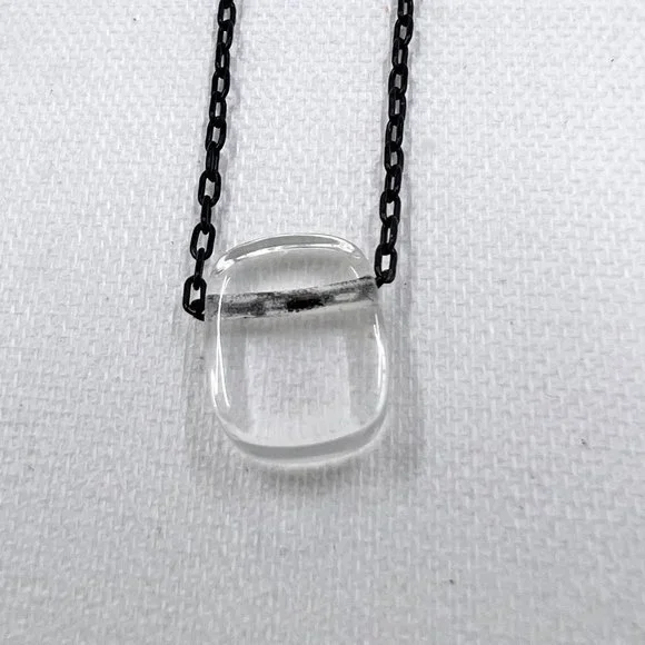 NWT - Nine West - Clear Glass Square Pendant 16” Black 925 Chain w/ Hook Closure - Picture 4 of 7